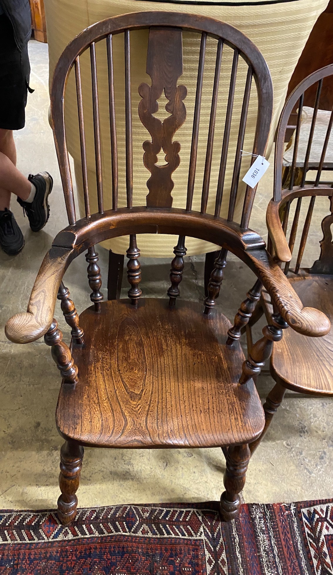 A Victorian elm, ash and beech Windsor chair
